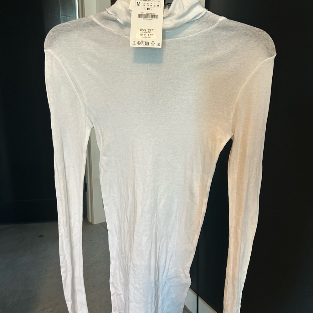 Zara White Long Sleeve Turtleneck Top